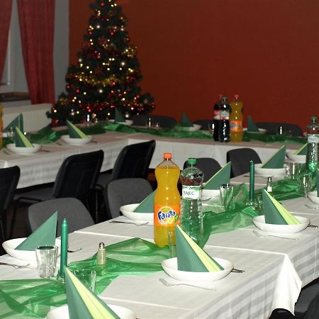 Bed and Breakfast Salur Nové Zámky Zewnętrze zdjęcie